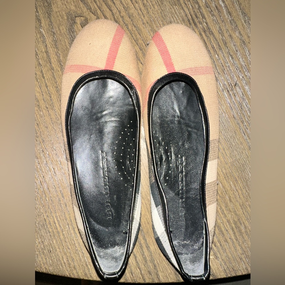 Burberry ballerina flats